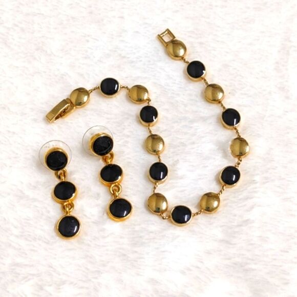Vintage 1990's Black & Goldtone Bracelet and Pierced Earring Set - Picture 3 of 11